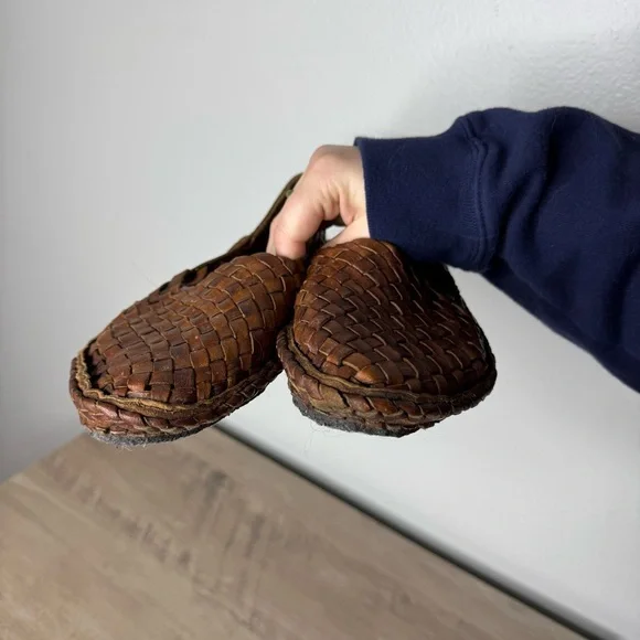 Mohinders Leather Woven Shoe in Walnut - Picture 10 of 10